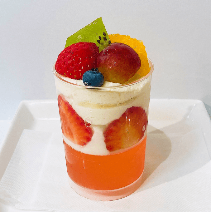 フルーツパフェ